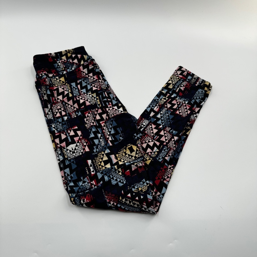 LuLaRoe One Size (OS) Leggings – Buttery Soft Stretchy Printed Leggings